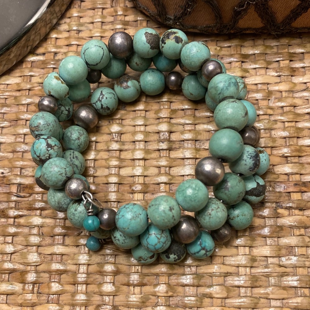 Turquoise and Silver Beaded Bracelet
